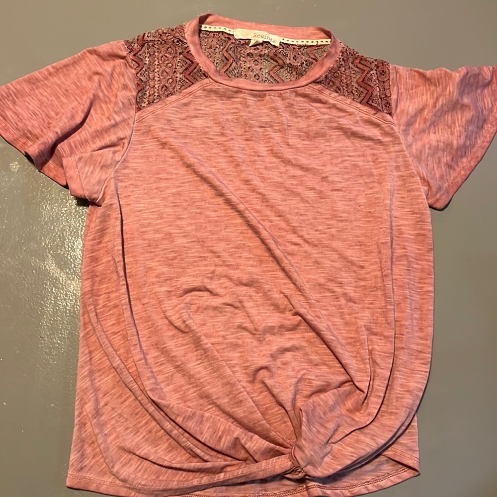 Women’s T shirt, size XS. Brand rewind